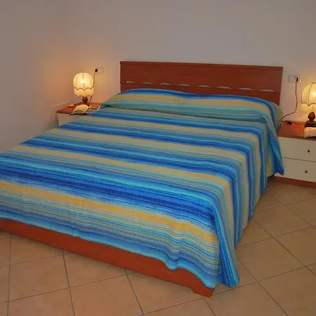 Margherita - Zona Mare Con Clima E Posti Auto * Марина-ди-Кампо