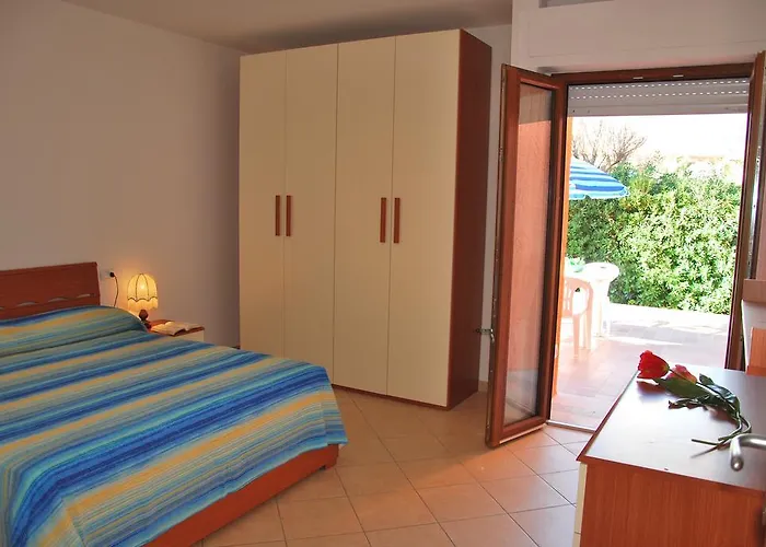 Margherita - Zona Mare Con Clima E Posti Auto Marina di Campo