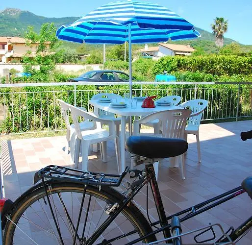 Margherita - Zona Mare Con Clima E Posti Auto * Marina di Campo